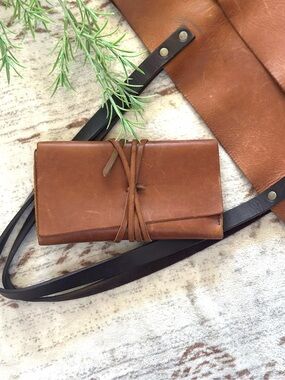 Portland Leather Goods Wrap Wallet Clutch in Warm Tan